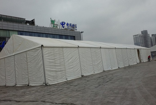 怎樣挑選移動煙臺推拉篷？